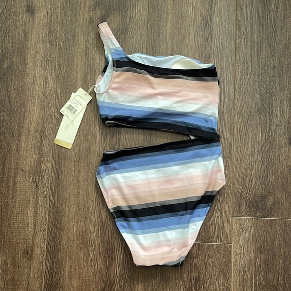 Gottex Collection Alba One Shoulder Cut Out Monokini One Piece Swimsuit - Picture 5 of 10